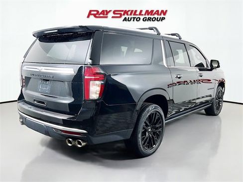 Used 2021 Chevrolet Suburban High Country w/ Premium Package image 7