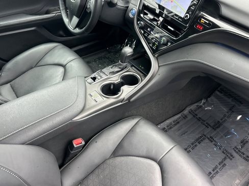 Used 2023 Toyota Camry XSE w/ Navigation Package image 12
