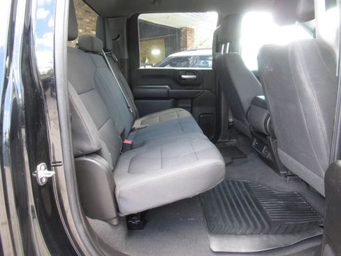 Used 2022 Chevrolet Silverado 2500 Custom w/ Gooseneck/5TH Wheel Package AWD/4WD image 9