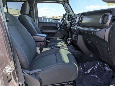 Used 2019 Jeep Wrangler Unlimited Sport S AWD/4WD image 30