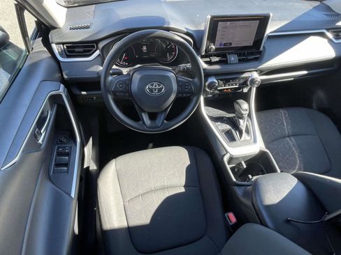 Used 2024 Toyota RAV4 XLE image 18