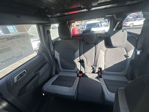 New 2025 Ford Bronco 4-Door AWD/4WD image 13