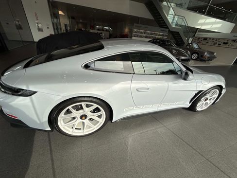 Used 2024 Porsche 911 GT3 RS image 8