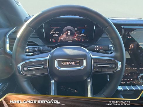 Used 2025 GMC Acadia Elevation image 19