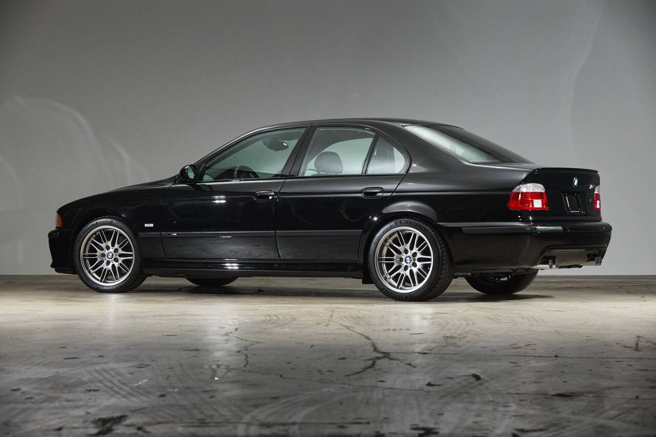 Used 2003 BMW M5 RWD image 7