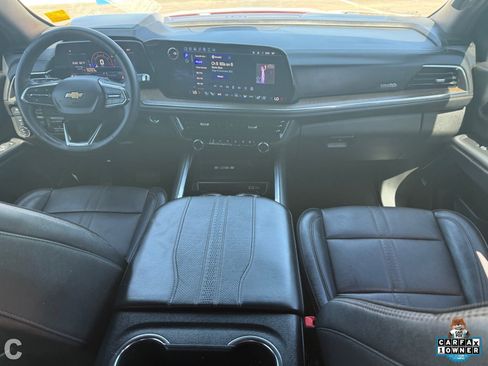 Certified 2025 Chevrolet Tahoe High Country AWD/4WD image 14