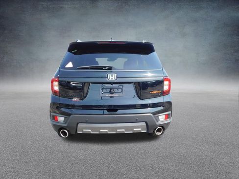 Used 2023 Honda Passport TrailSport image 4