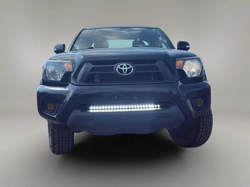 Used 2015 Toyota Tacoma 4x4 Access Cab V6 w/ SR Package image 2