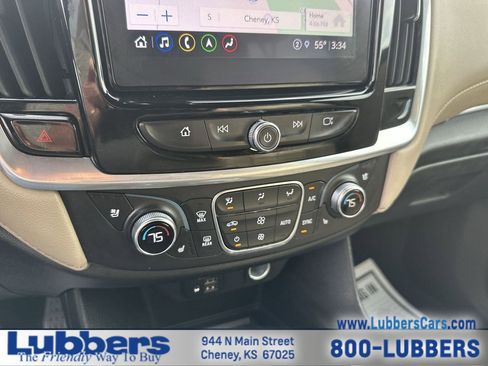 Used 2022 Chevrolet Traverse Premier image 19