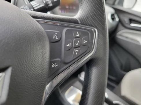 Used 2021 Chevrolet Equinox LS w/ LS Convenience Package FWD image 18