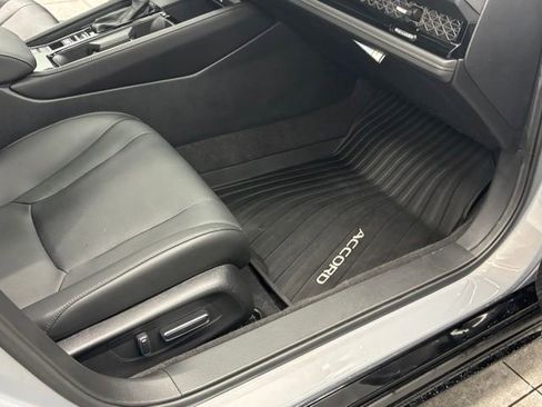 Used 2024 Honda Accord Touring image 33
