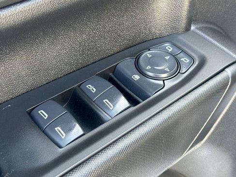 Used 2025 Chevrolet Silverado 1500 Custom w/ Turbomax Blackout Package RWD image 15