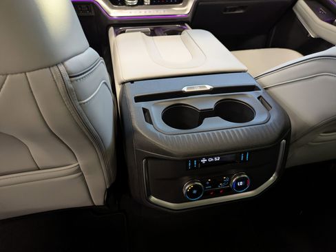 New 2025 Ford Expedition Platinum w/ Platinum Ultimate Package image 26