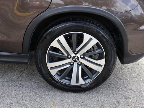Used 2024 Mitsubishi Outlander Sport SE AWD/4WD image 18