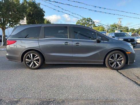Used 2021 Honda Odyssey Touring image 3