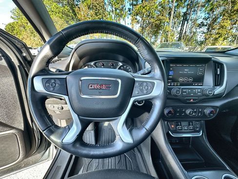 Certified 2018 GMC Terrain SLE w/ Driver Convenience Package image 11