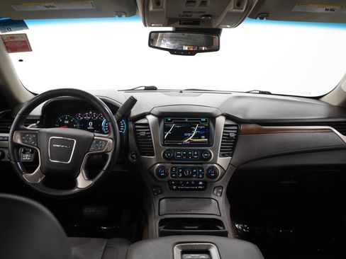 Used 2019 GMC Yukon XL Denali w/ Denali Ultimate Package AWD/4WD image 19