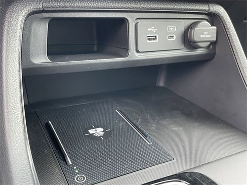 New 2025 Honda Pilot Touring image 19