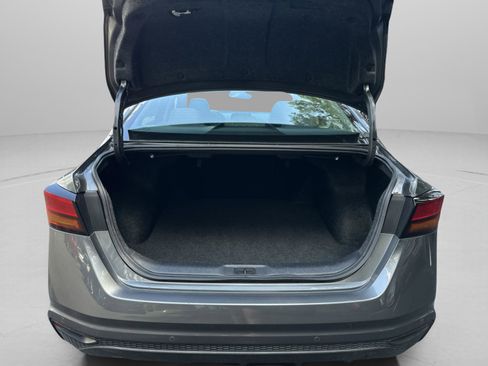 Used 2024 Nissan Altima 2.5 SV FWD image 19