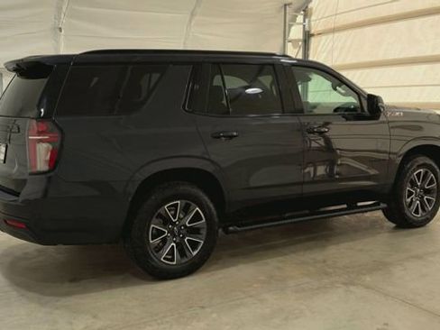 Used 2024 Chevrolet Tahoe Z71 w/ Luxury Package AWD/4WD image 4