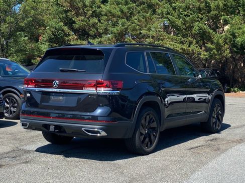 Certified 2024 Volkswagen Atlas SE AWD/4WD image 3