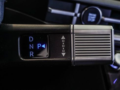 Certified 2025 Hyundai Santa Fe SEL FWD image 23