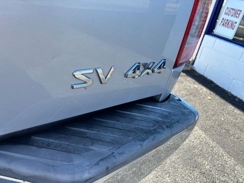 Used 2019 Nissan Frontier SV image 7