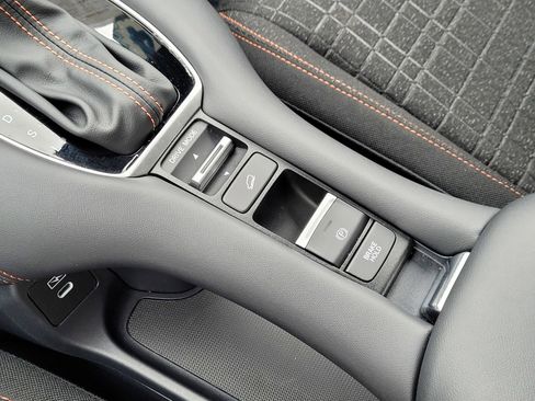 Certified 2024 Honda HR-V Sport image 27