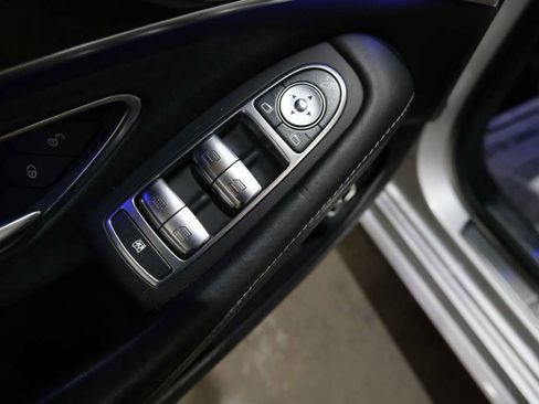 Used 2016 Mercedes-Benz S 550 Sedan image 20