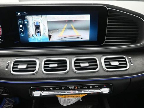 Used 2026 Mercedes-Benz GLS 450 4MATIC image 12