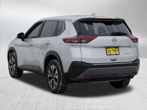 Certified 2023 Nissan Rogue SV image 5