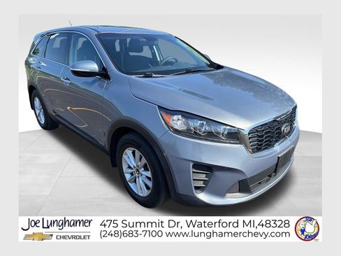 Used 2020 Kia Sorento LX AWD/4WD image 1