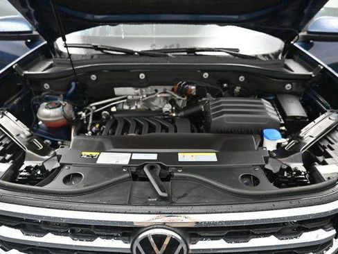 Used 2023 Volkswagen Atlas Cross Sport SE w/ Panoramic Sunroof Package AWD/4WD image 37