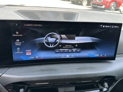 Certified 2025 BMW 430i Convertible w/ Premium Package RWD image 26