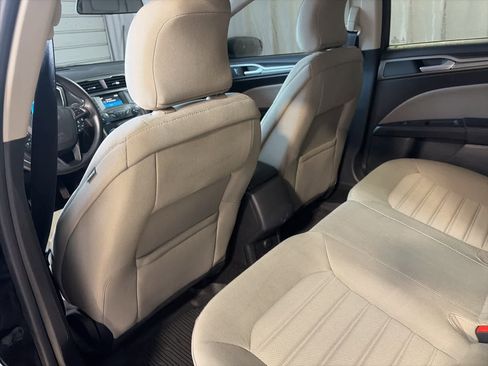 Used 2018 Ford Fusion S image 20