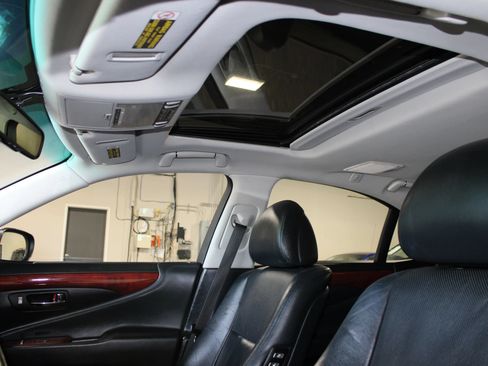 Used 2007 Lexus LS 460 RWD image 29