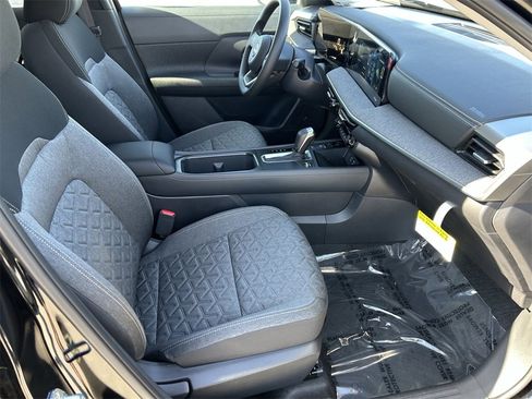 New 2026 Nissan Kicks SV w/ SV Premium Package image 9