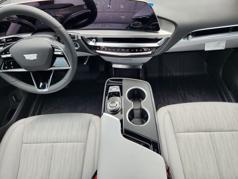 New 2025 Cadillac Lyriq Sport image 16