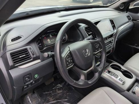 Used 2023 Honda Passport EX-L image 10