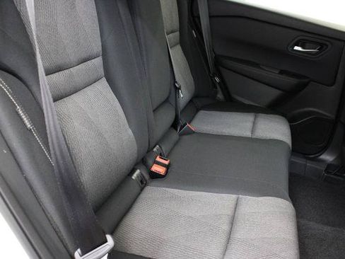 Certified 2026 Nissan Rogue SV FWD image 19