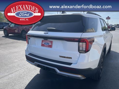 New 2026 Ford Explorer Tremor image 6