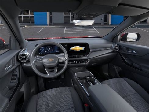 Used 2025 Chevrolet Equinox LT w/ Safety and Technology Package image 15