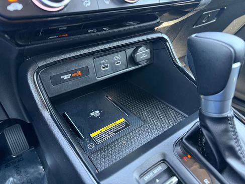 Used 2025 Honda CR-V EX-L image 22