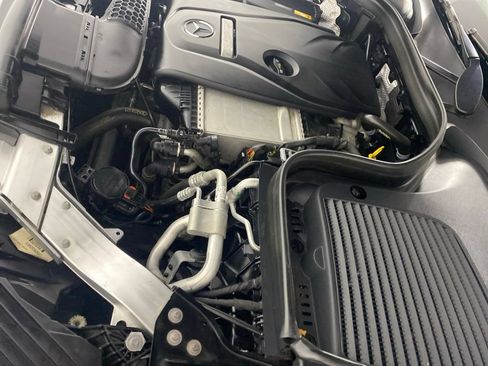Used 2019 Mercedes-Benz GLC 300 4MATIC image 39
