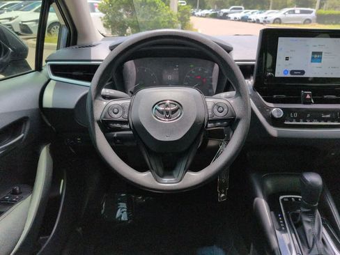 Certified 2025 Toyota Corolla LE FWD image 15