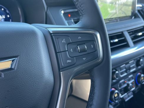 Used 2024 Chevrolet Suburban LT w/ Luxury Package AWD/4WD image 25
