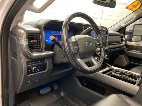 Used 2023 Ford F250 Lariat w/ Lariat Ultimate Package AWD/4WD image 21