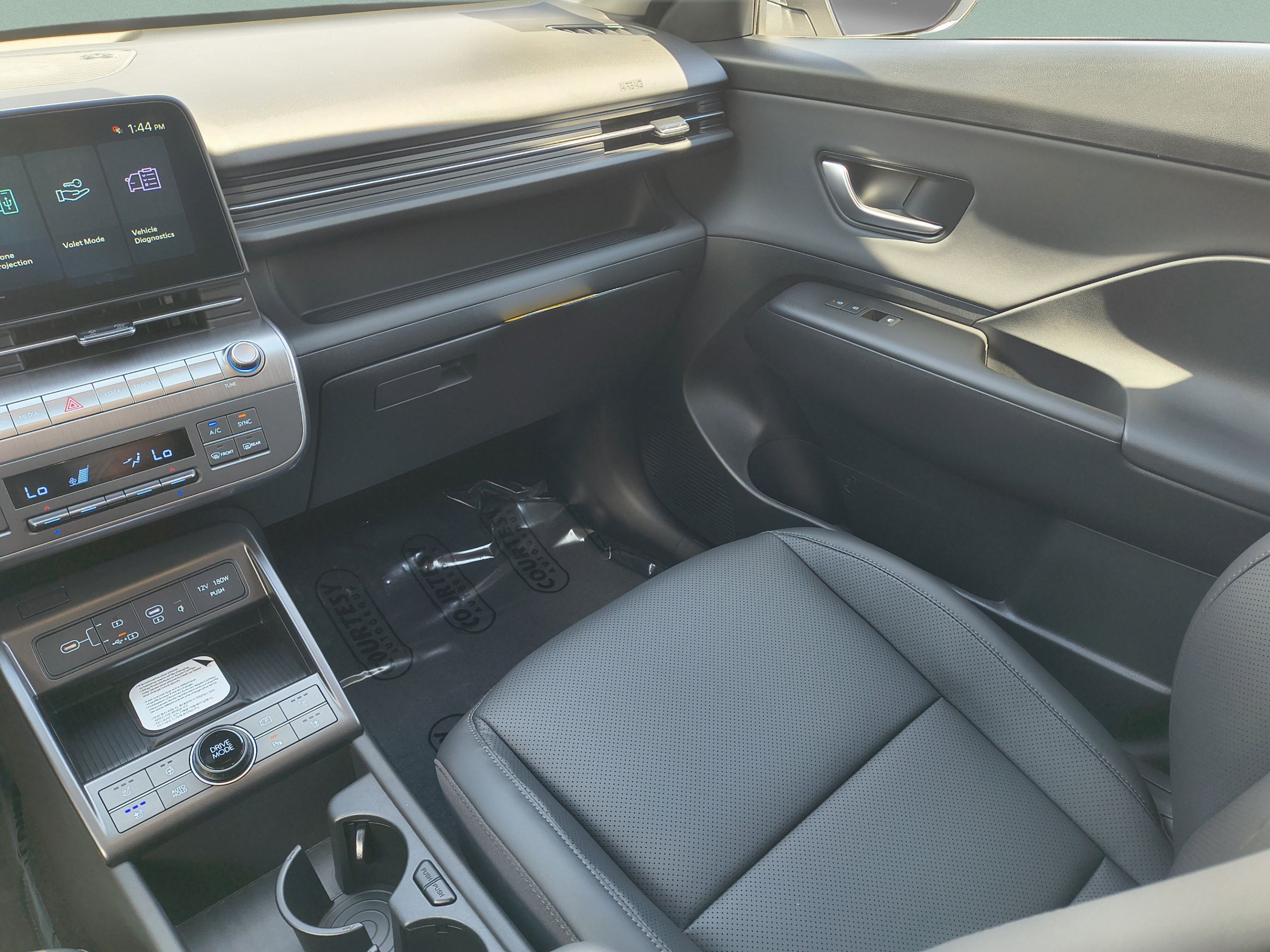 New 2027 Hyundai Kona Limited FWD image 14