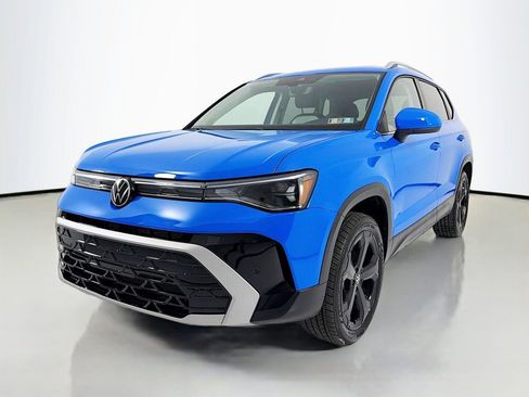 Used 2025 Volkswagen Taos SEL AWD/4WD image 3