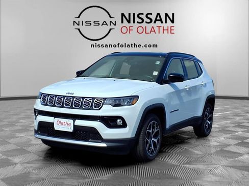 Used 2025 Jeep Compass Limited AWD/4WD image 1